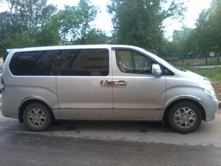 Hyundai Grand Starex